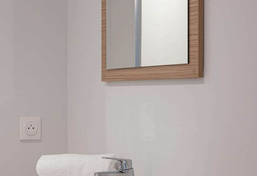 فندق Premiere Classe Beaune