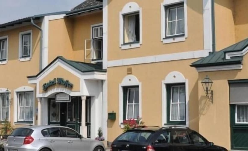 فندق Restaurant Moser Pöchlarn