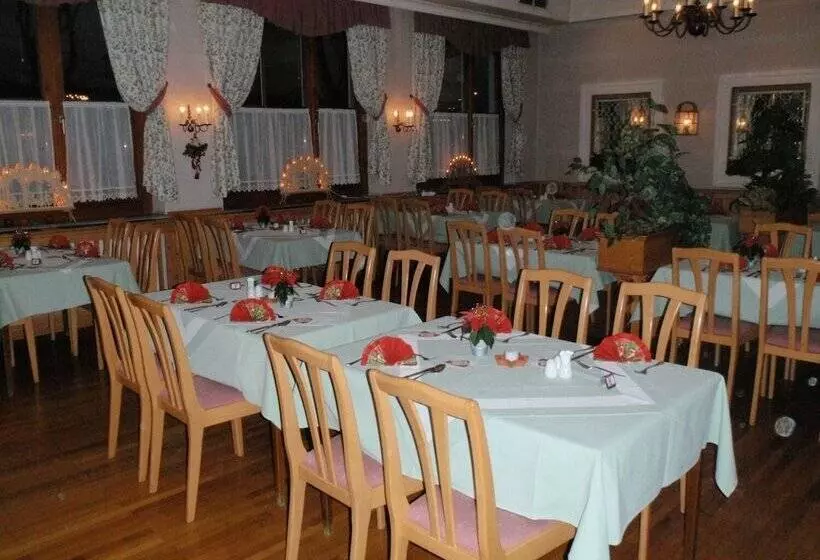 호텔 Restaurant Moser Pöchlarn