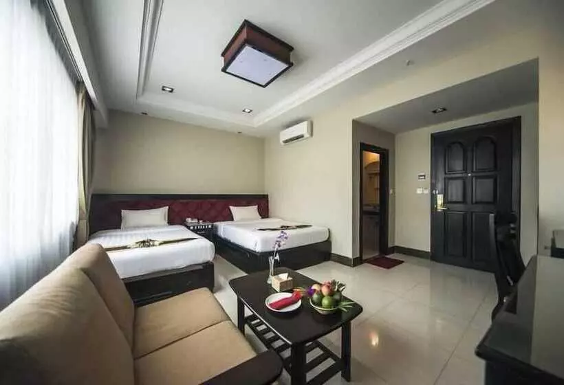 Rock Royal Hotel & Resort