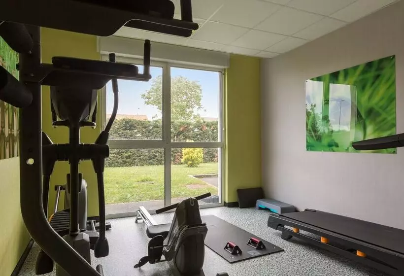 هتل The Originals City, Hôtel Des Lys, Dreux