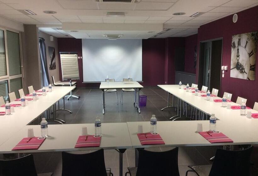 هتل The Originals City, Hôtel Des Lys, Dreux