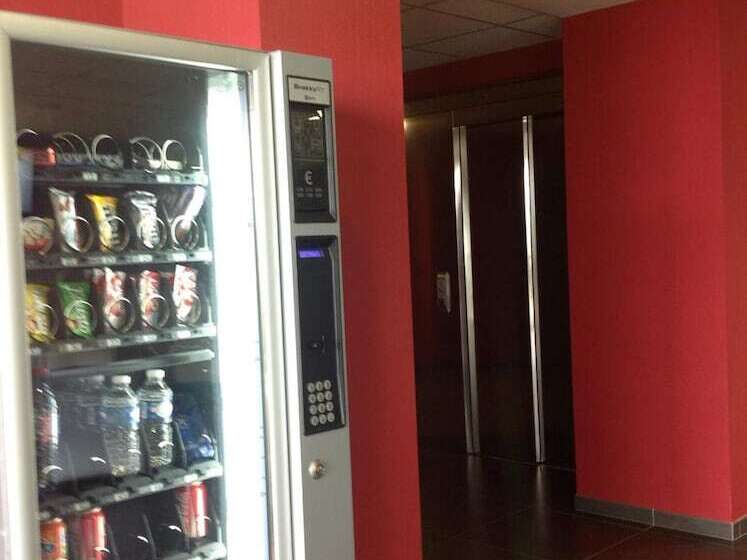 هتل The Originals City, Hôtel Des Lys, Dreux