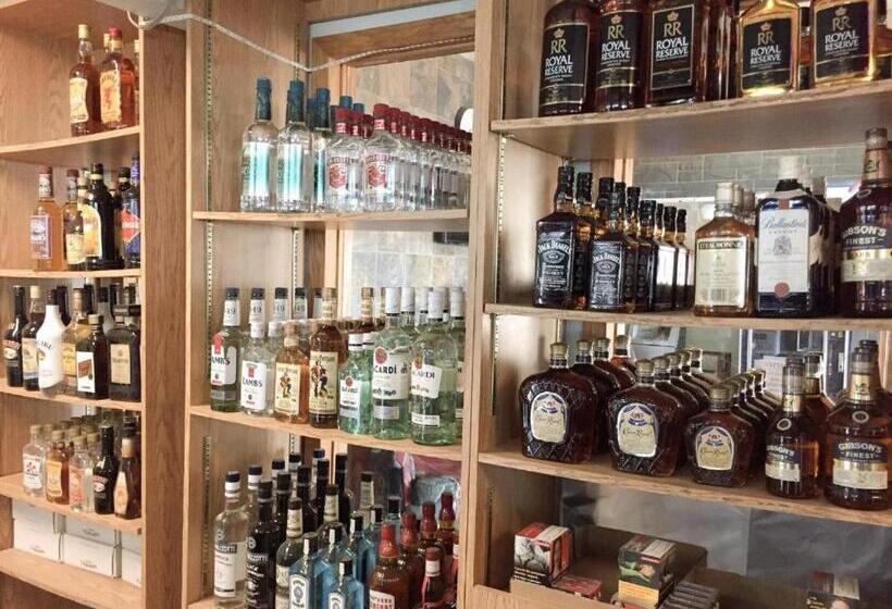 Мотель Hi Valley Motor Inn