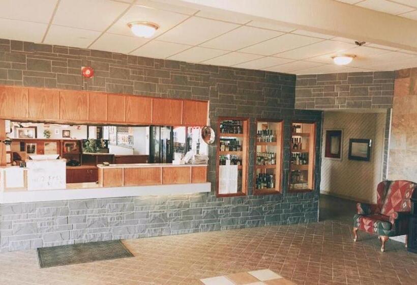 Мотель Hi Valley Motor Inn