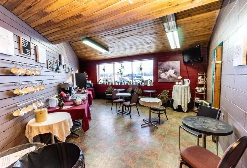 Мотель Vegreville Garden Inn