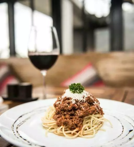 Patio Hotel & Urban Resort