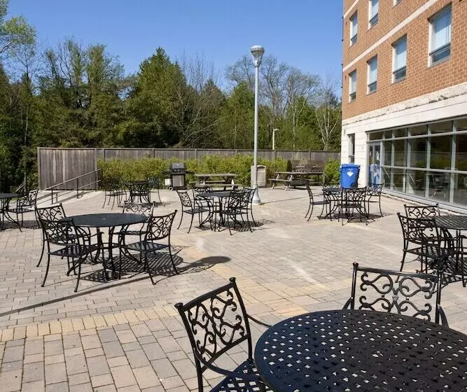 Residence & Conference Centre Oshawa