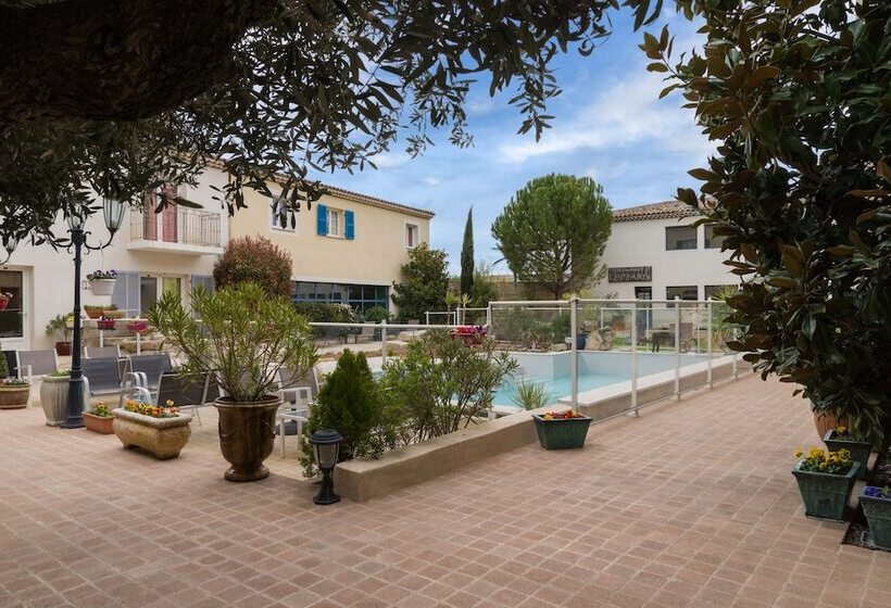 The Originals City, Hôtel Le Village Provençal, Aixenprovence Nord