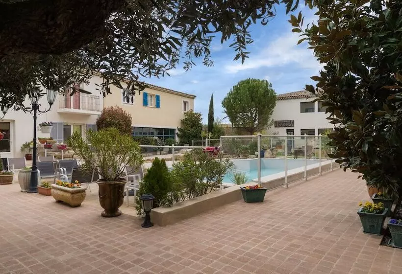 The Originals City, Hôtel Le Village Provençal, Aixenprovence Nord