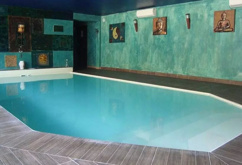 The Originals City, Hôtel Le Village Provençal, Aixenprovence Nord