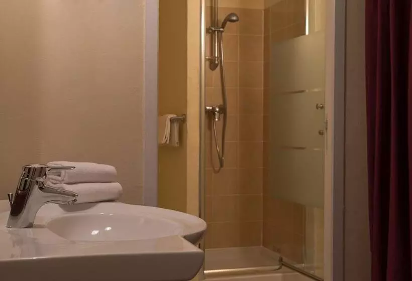 The Originals City, Hôtel Le Village Provençal, Aixenprovence Nord