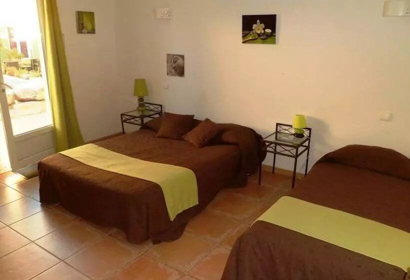 The Originals City, Hôtel Le Village Provençal, Aixenprovence Nord