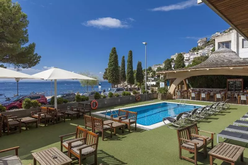 Apartamentos Canyelles Marina 3000