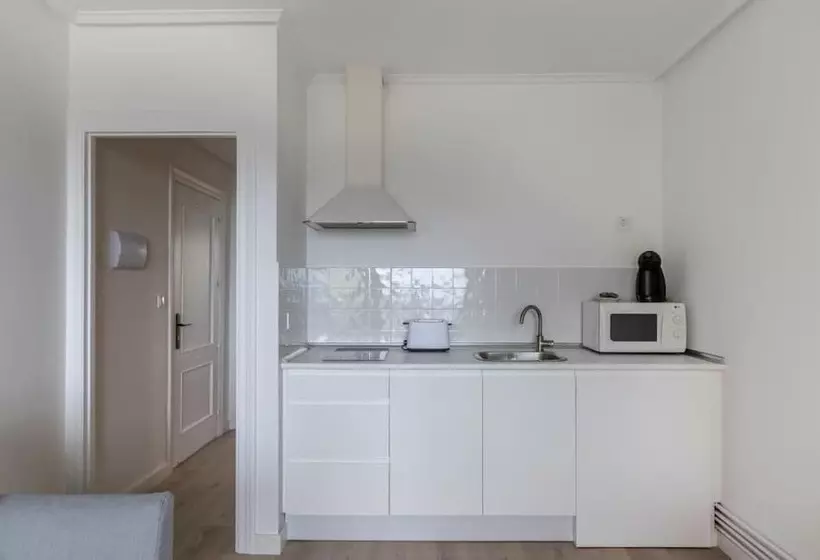 Apartamentos La Arena