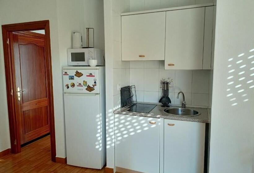 Apartamentos La Arena