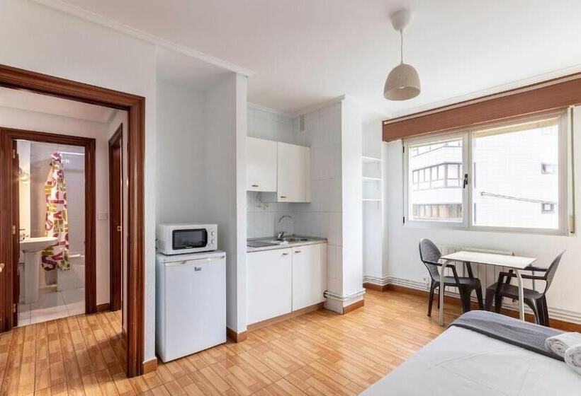 Apartamentos La Arena