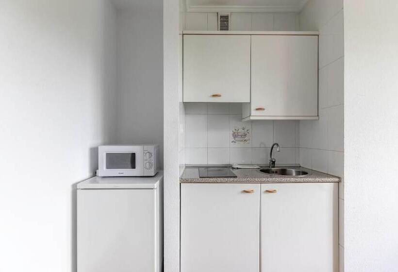 Apartamentos La Arena