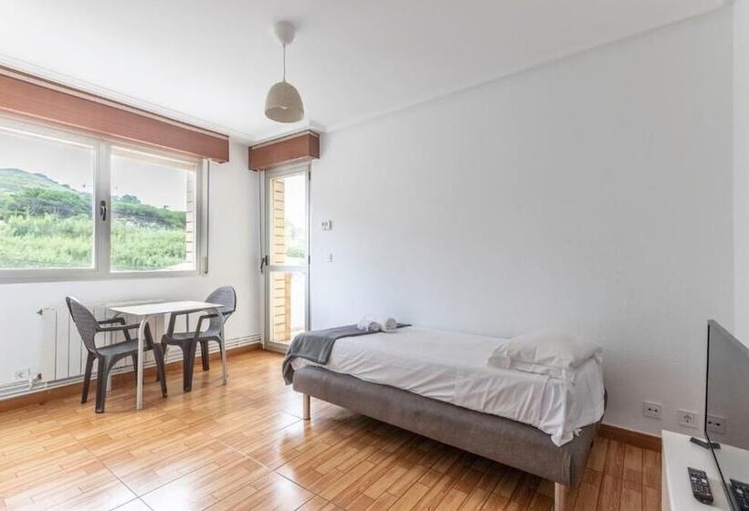 Apartamentos La Arena