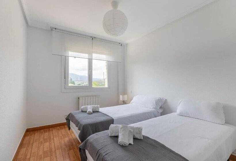 Apartamentos La Arena