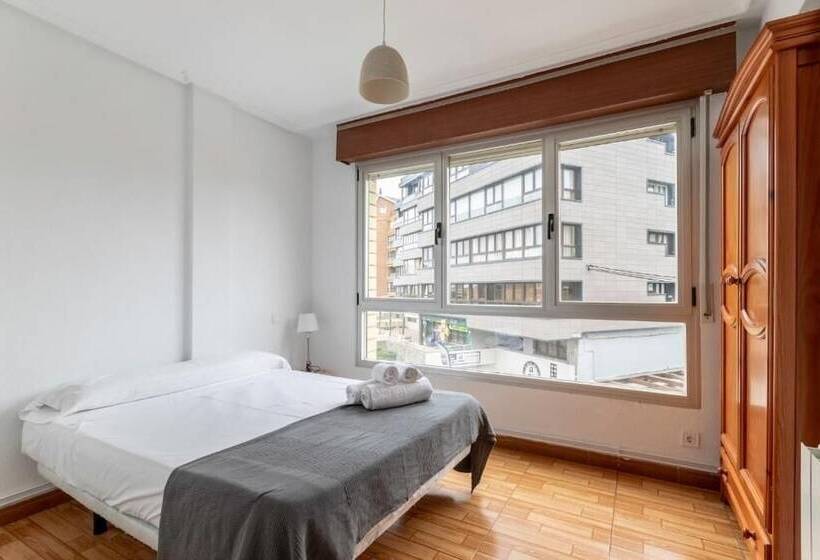 Apartamentos La Arena