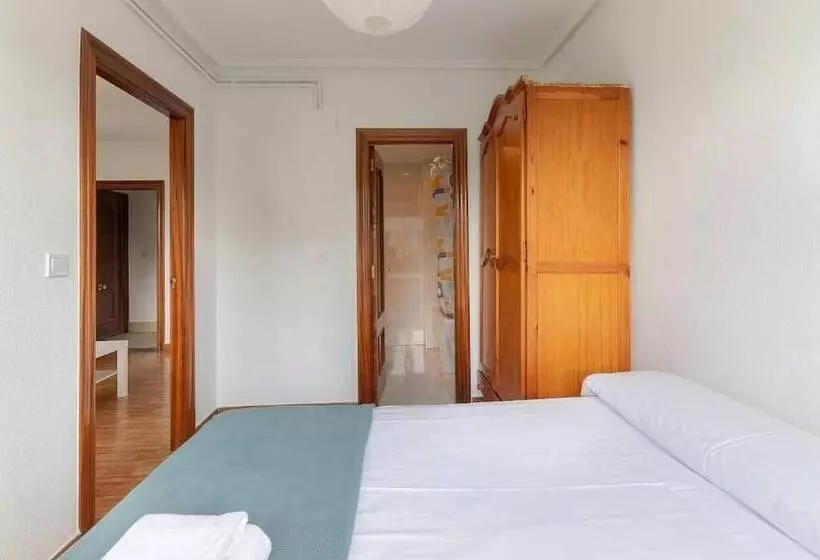 Apartamentos La Arena