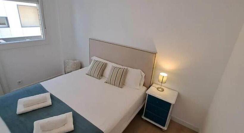 Apartamentos La Arena