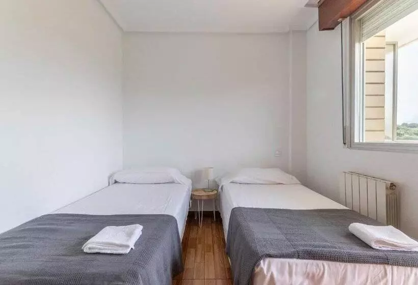 Apartamentos La Arena