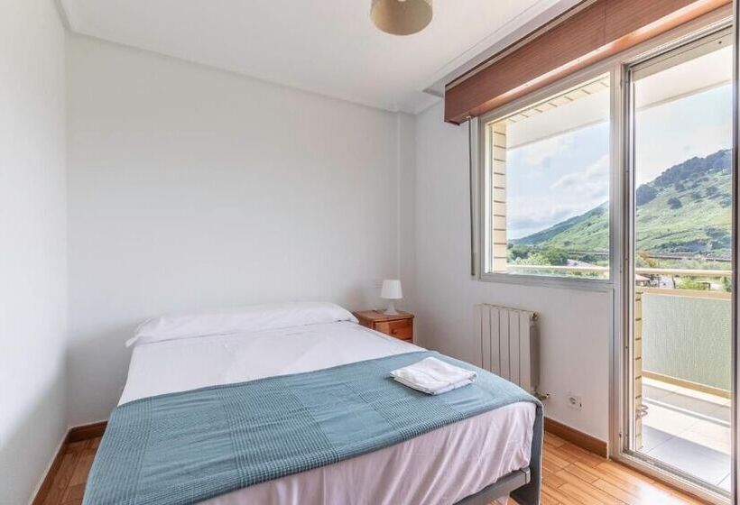 Apartamentos La Arena