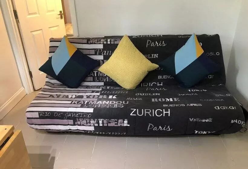 Inn Apple House Guesthouse Heathrow Airport