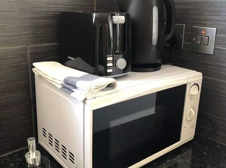 Inn Apple House Guesthouse Heathrow Airport