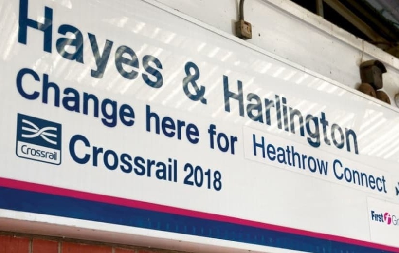 פונדק Apple House Guesthouse Heathrow Airport