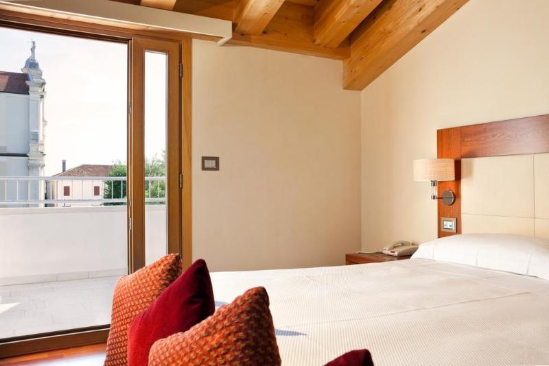 בית מלון כפרי Al Tezzon