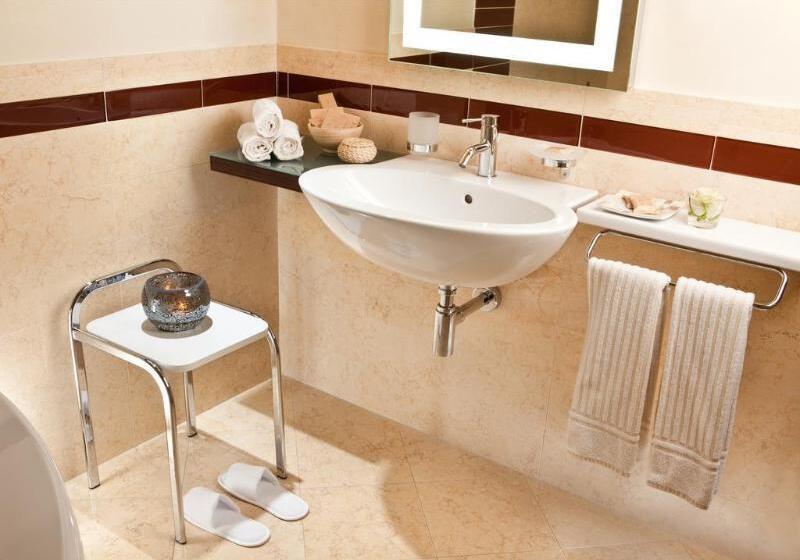 בית מלון כפרי Al Tezzon