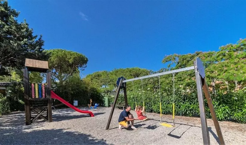 Hotel Camping La Pinède Enchantée