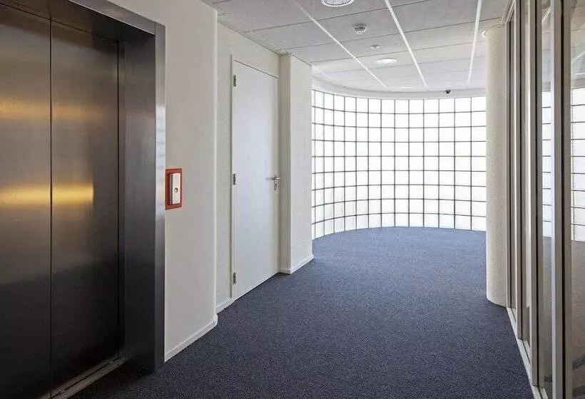 Easyhotel The Hague City Centre