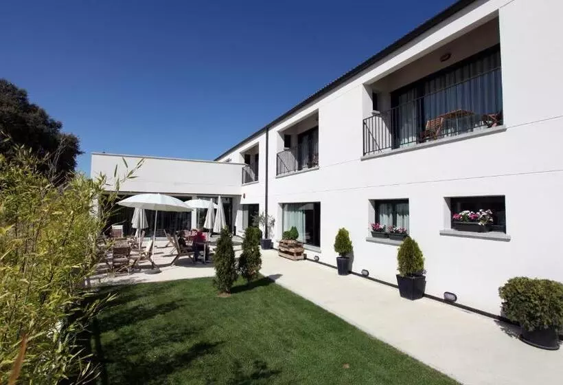 Rusticae El Hotelito