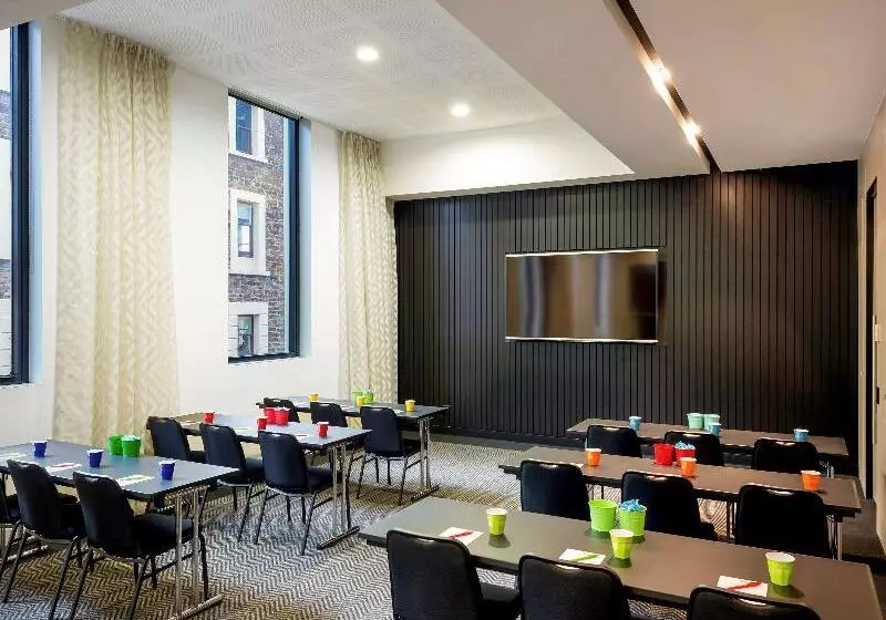 فندق Ibis Adelaide