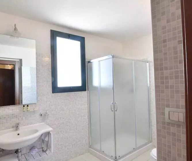 Отель Laurito Resort & Spa