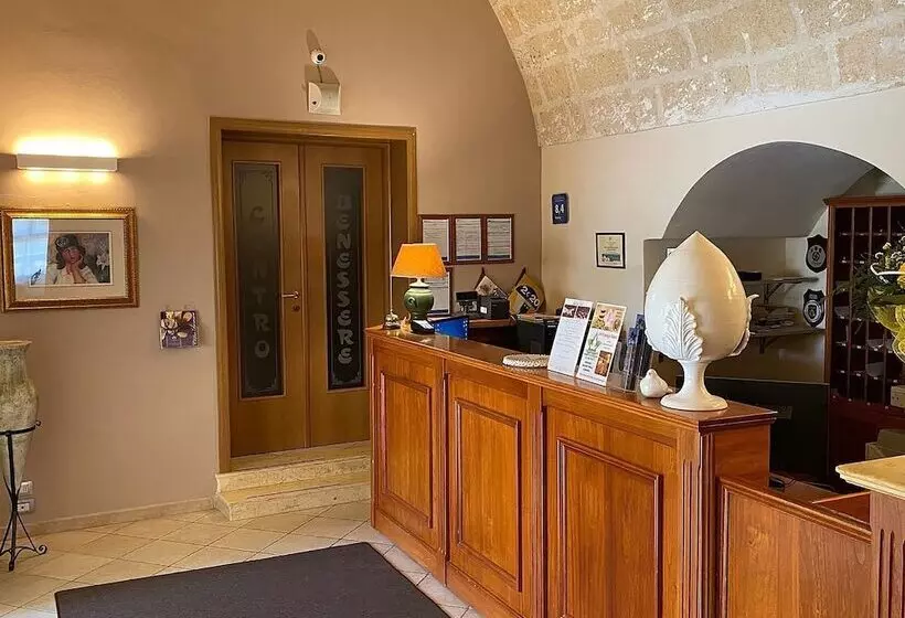 Отель Laurito Resort & Spa