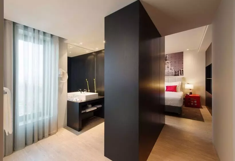 בית מלון כפרי Meliá Lisboa Aeroporto