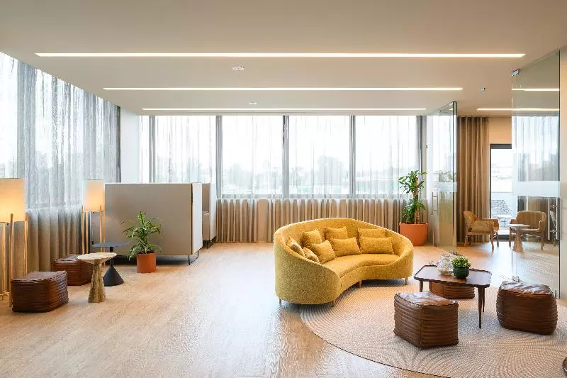 בית מלון כפרי Meliá Lisboa Aeroporto