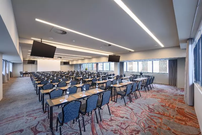 בית מלון כפרי Meliá Lisboa Aeroporto