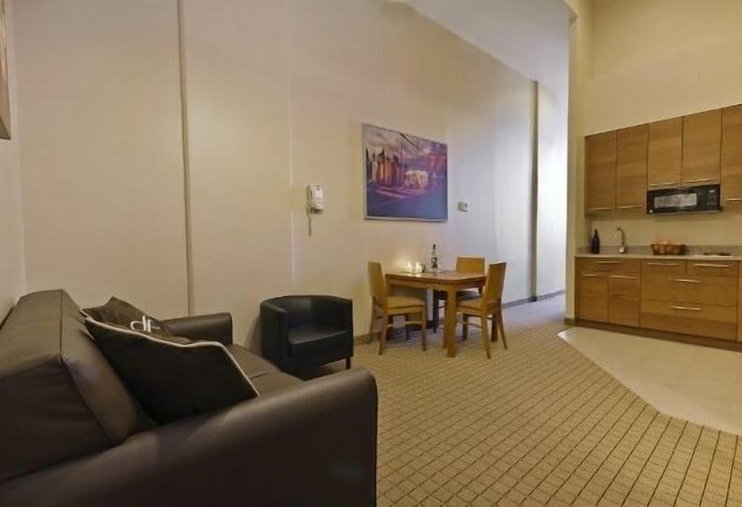 ホテル Pointe Plaza