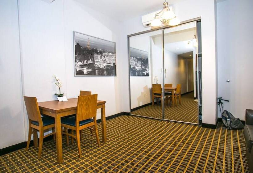 ホテル Pointe Plaza