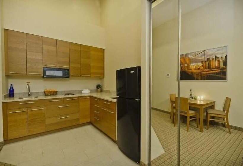 ホテル Pointe Plaza