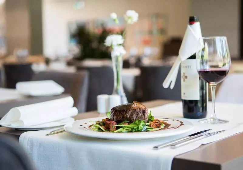 Q Hotel Plus Wrocław