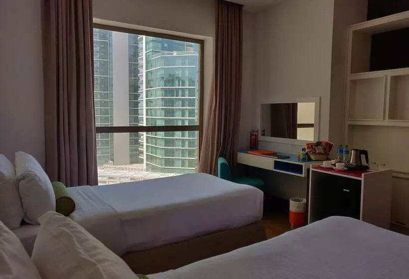 Ramada Hotel, Suites And Apartments By Wyndham Dubai Jbr