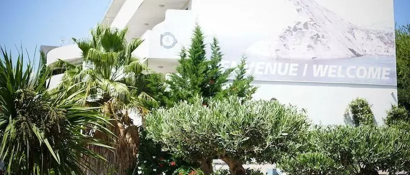 هتل Residence Le Saint Esteve