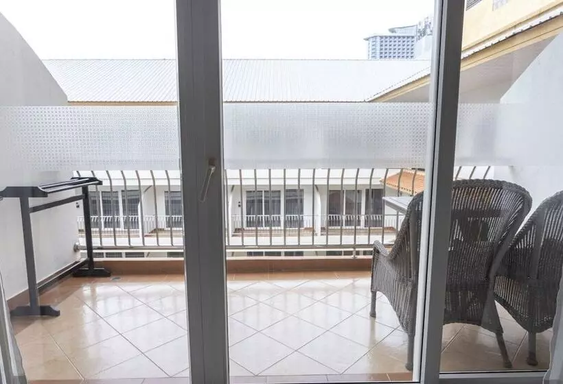 בית מלון כפרי Sabai Sabana